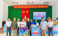 Thị đoàn An Nhơn phối hợp với Hội Cựu Chiến binh thị xã trao tặng phương tiện sinh kế hỗ trợ gia đình thoát nghèo