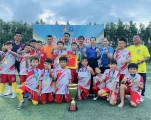 Quang cảnh nhận giải bóng đá thiếu nhi tỉnh Bình Định năm 2024