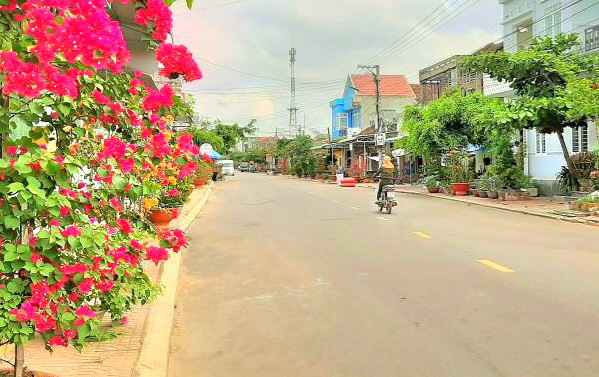 Sài Gòn đang trở thành một thành phố sạch đẹp hơn với các nỗ lực của chính quyền và những người dân chúng ta. Chúng tôi muốn chia sẻ với bạn những hình ảnh cho thấy sự sạch đẹp của đường phố trong thành phố để truyền cảm hứng cho bạn tham gia chăm sóc đường phố của chúng ta.